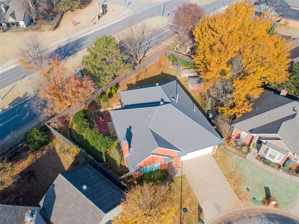 Photo 3 — 4437 Alturas Court, Oklahoma City, OK 73120