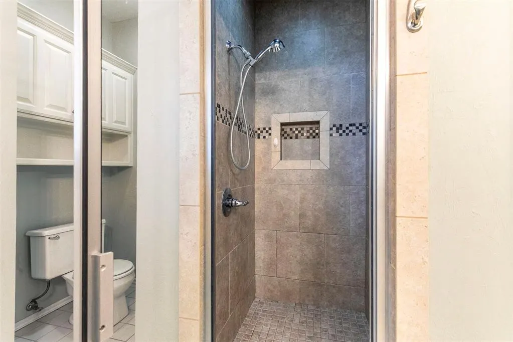 Photo 15 — 4437 Alturas Court, Oklahoma City, OK 73120