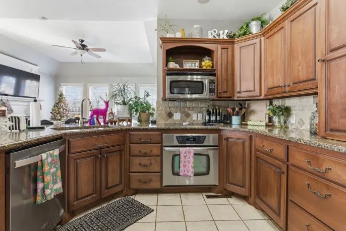 Photo 14 — 2432 Sunup Drive, Clinton, OK 73601