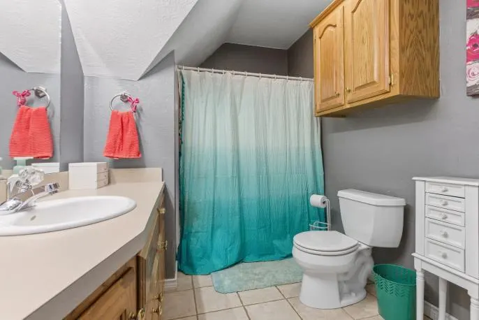 Photo 33 — 2432 Sunup Drive, Clinton, OK 73601