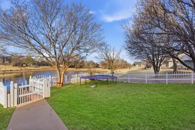 Photo 38 — 2432 Sunup Drive, Clinton, OK 73601