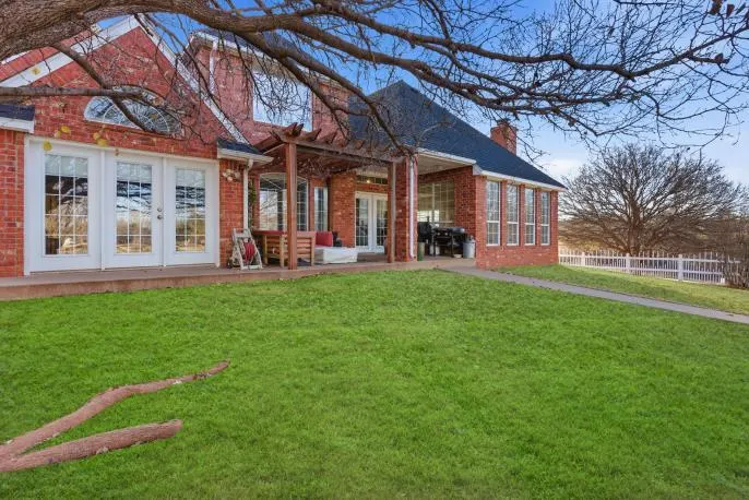 Photo 39 — 2432 Sunup Drive, Clinton, OK 73601