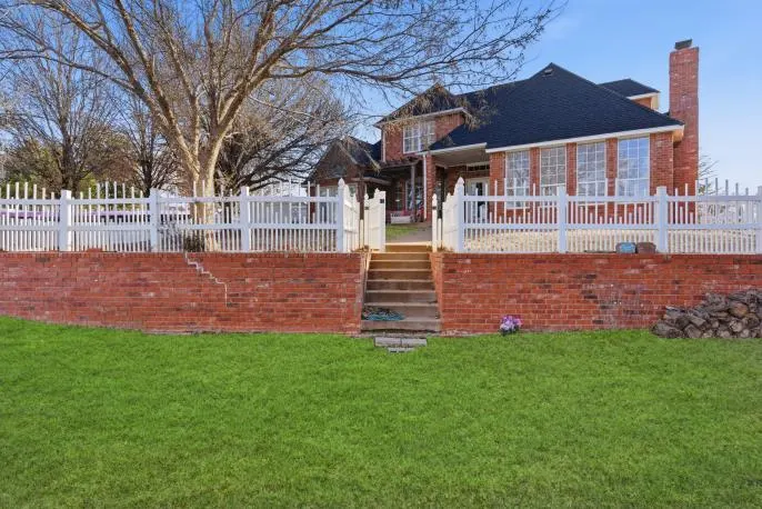Photo 42 — 2432 Sunup Drive, Clinton, OK 73601