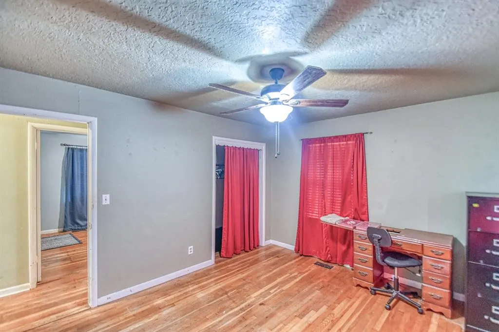 Photo 14 — 1203 Barbour Street, Norman, OK 73069