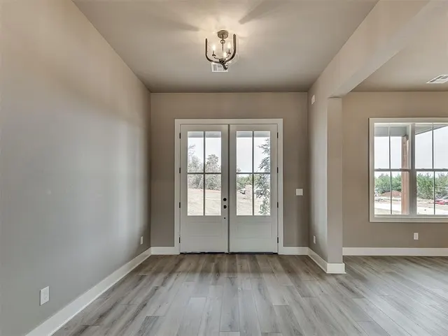 Photo 7 — 21246 Reserve Circle, Harrah, OK 73045