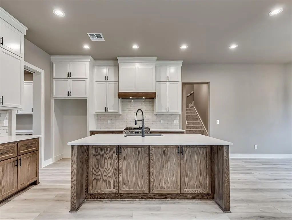 Photo 15 — 21246 Reserve Circle, Harrah, OK 73045
