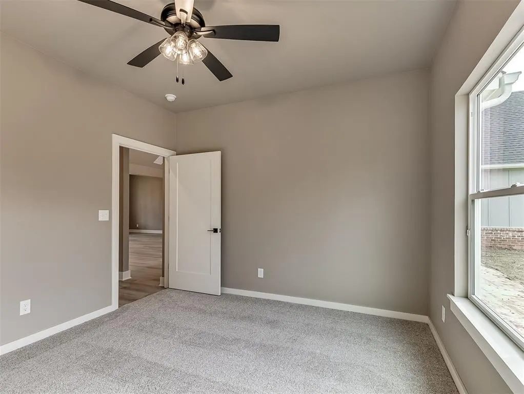 Photo 31 — 21246 Reserve Circle, Harrah, OK 73045
