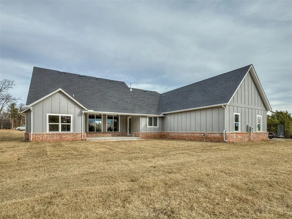 Photo 47 — 21246 Reserve Circle, Harrah, OK 73045