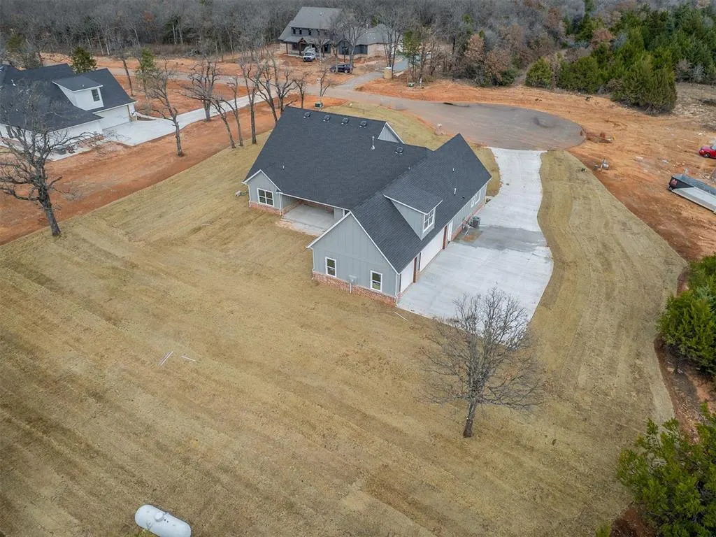 Photo 49 — 21246 Reserve Circle, Harrah, OK 73045