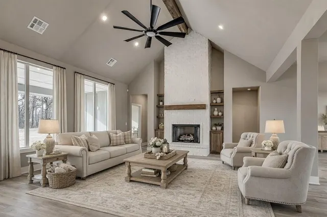 Photo 8 — 21246 Reserve Circle, Harrah, OK 73045