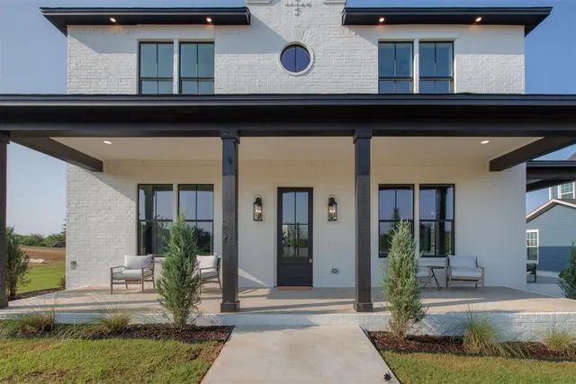 Photo 2 — 18450 Sweetwater Lane, Norman, OK 73072