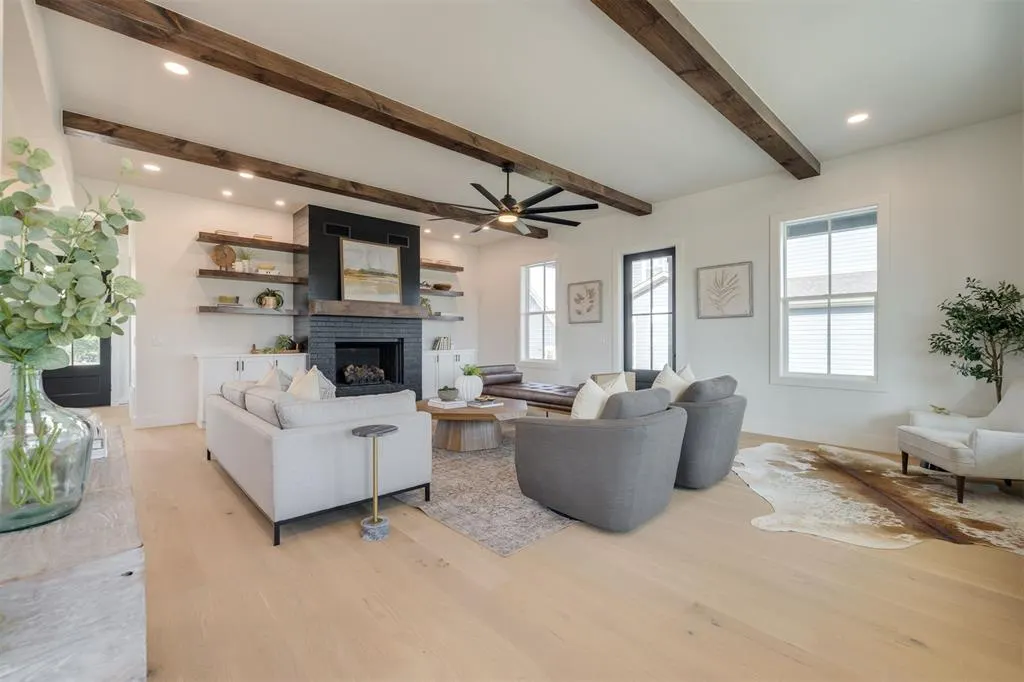 Photo 9 — 18450 Sweetwater Lane, Norman, OK 73072