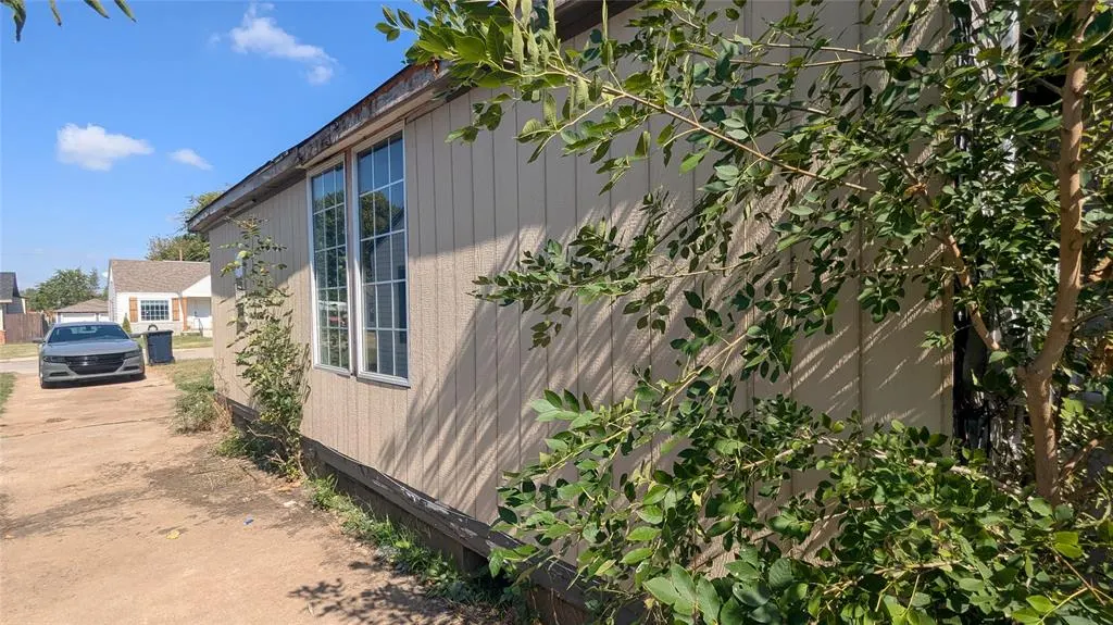 Photo 8 — 1416 NW 92nd Street, Oklahoma City, OK 73114