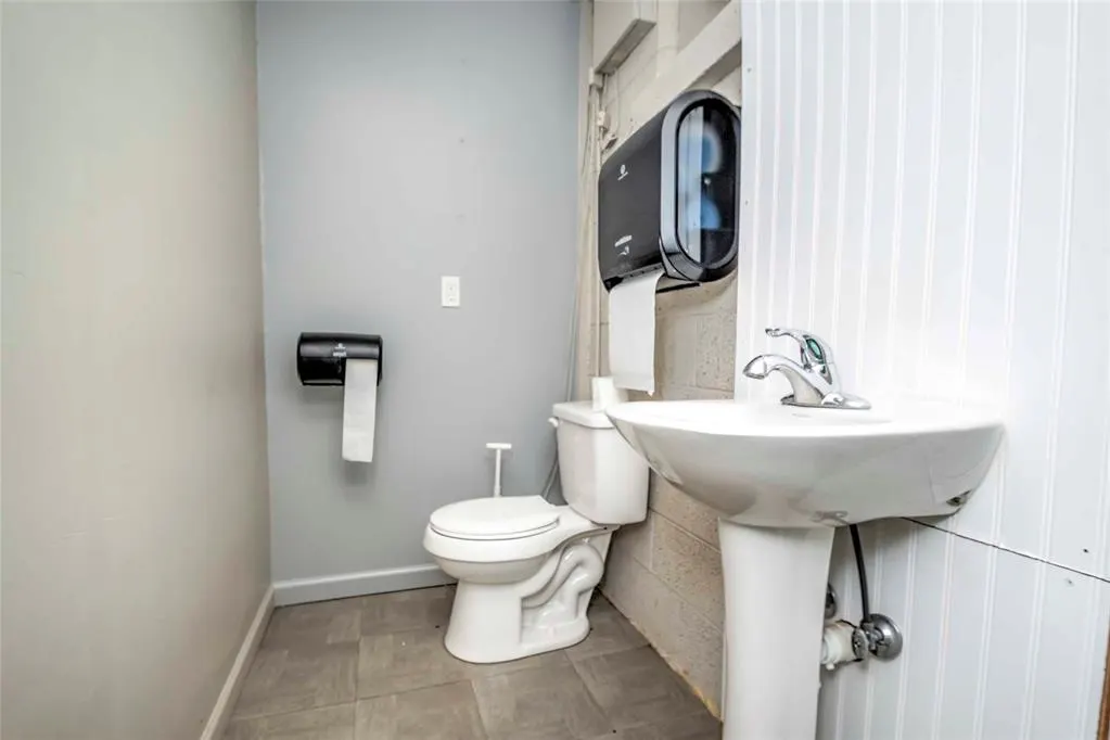 Photo 20 — 111 W 1st Street, Chandler, OK 74834