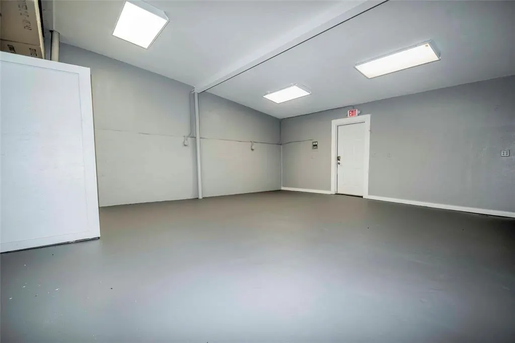 Photo 24 — 111 W 1st Street, Chandler, OK 74834