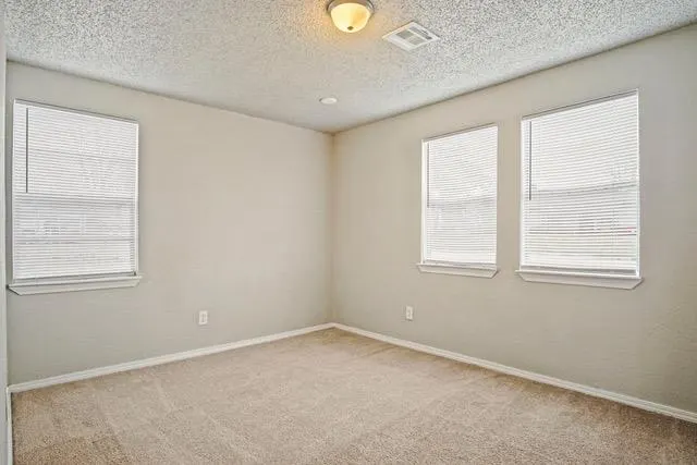 Photo 12 — 1165 SE 19th Street, Oklahoma City, OK 73129