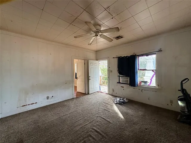 Photo 4 — 927 N Hobson Avenue, Shawnee, OK 74801