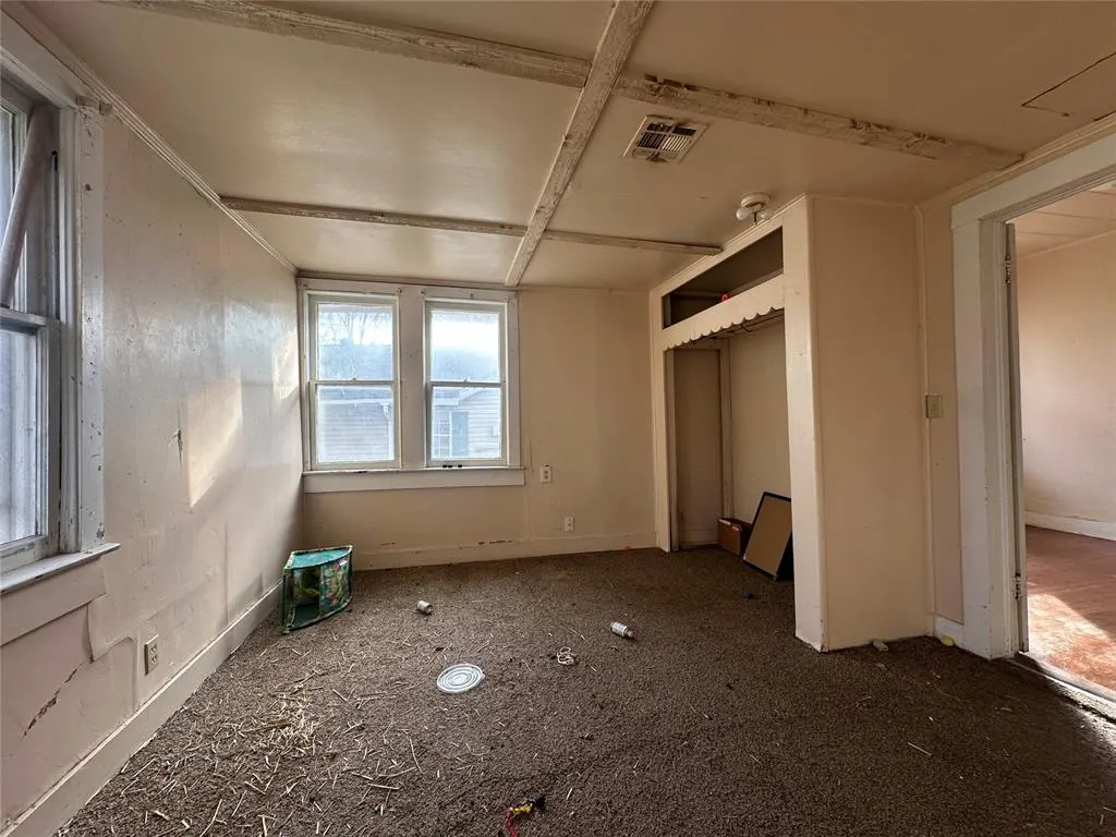 Photo 9 — 927 N Hobson Avenue, Shawnee, OK 74801