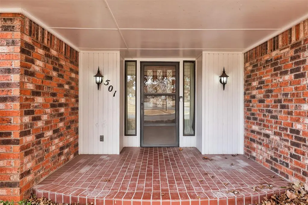 Photo 3 — 501 Quail Ridge Road, Norman, OK 73072
