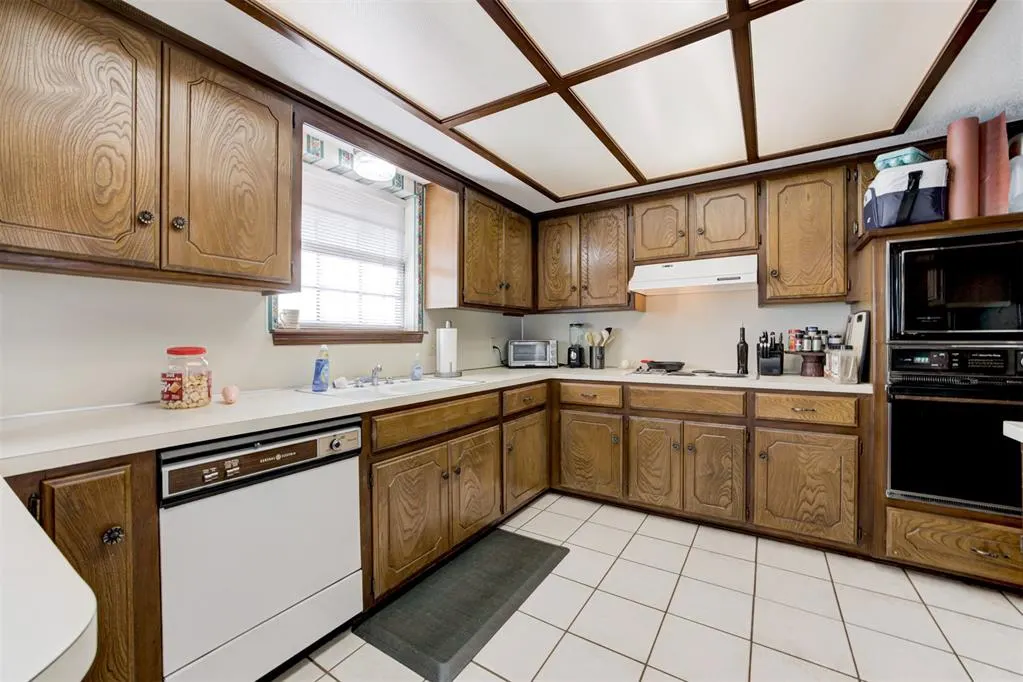 Photo 16 — 501 Quail Ridge Road, Norman, OK 73072