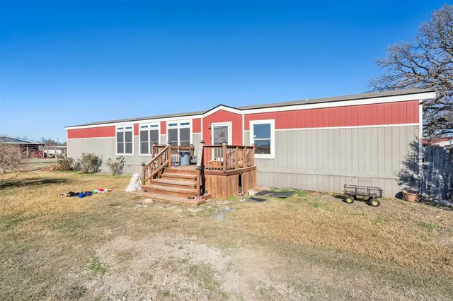 Photo 3 — 10964 Olive Tree Lane, Marietta, OK 73448