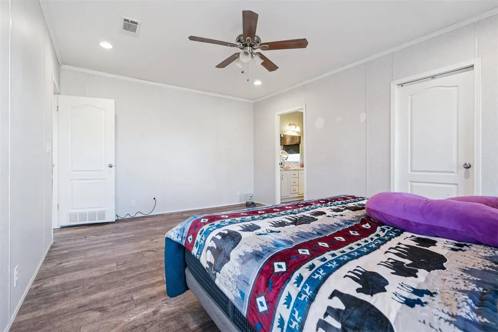 Photo 13 — 10964 Olive Tree Lane, Marietta, OK 73448