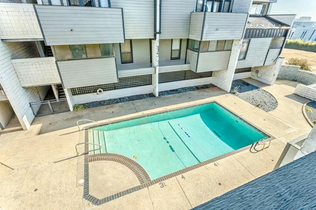 Photo 10 — 915 NW 7th Street 205, Oklahoma City, OK 73106