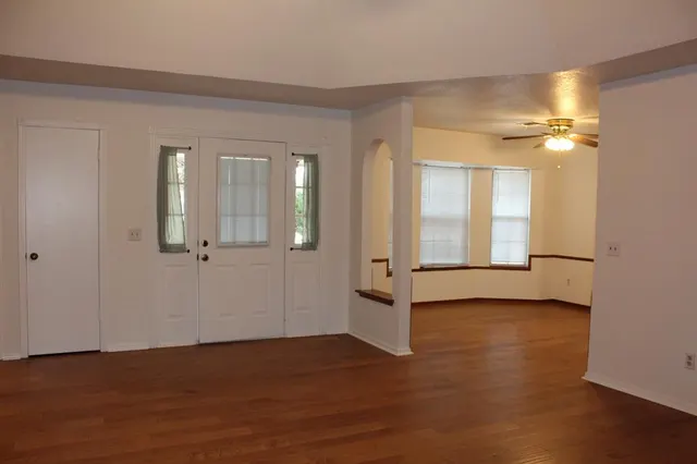 Photo 8 — 10601 Songbird Lane, Midwest City, OK 73130
