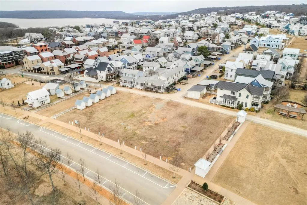 Photo 7 — 57 Water Street, Carlton Landing, OK 74432