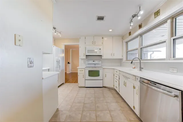 Photo 7 — 13525 SE 74th Street, Oklahoma City, OK 73150