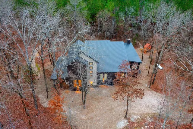 Photo 6 — 303 Whomping Willow Way, Broken Bow, OK 74728