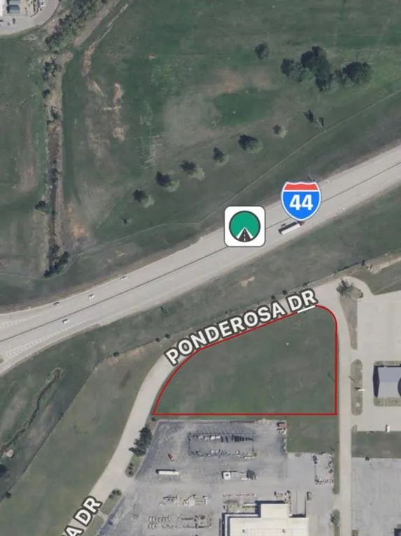 Photo 2 — Ponderosa Drive, Chickasha, OK 73018