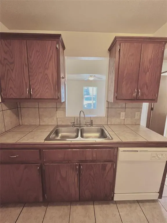 Photo 10 — 1901 Lindsey 20A, Norman, OK 73071