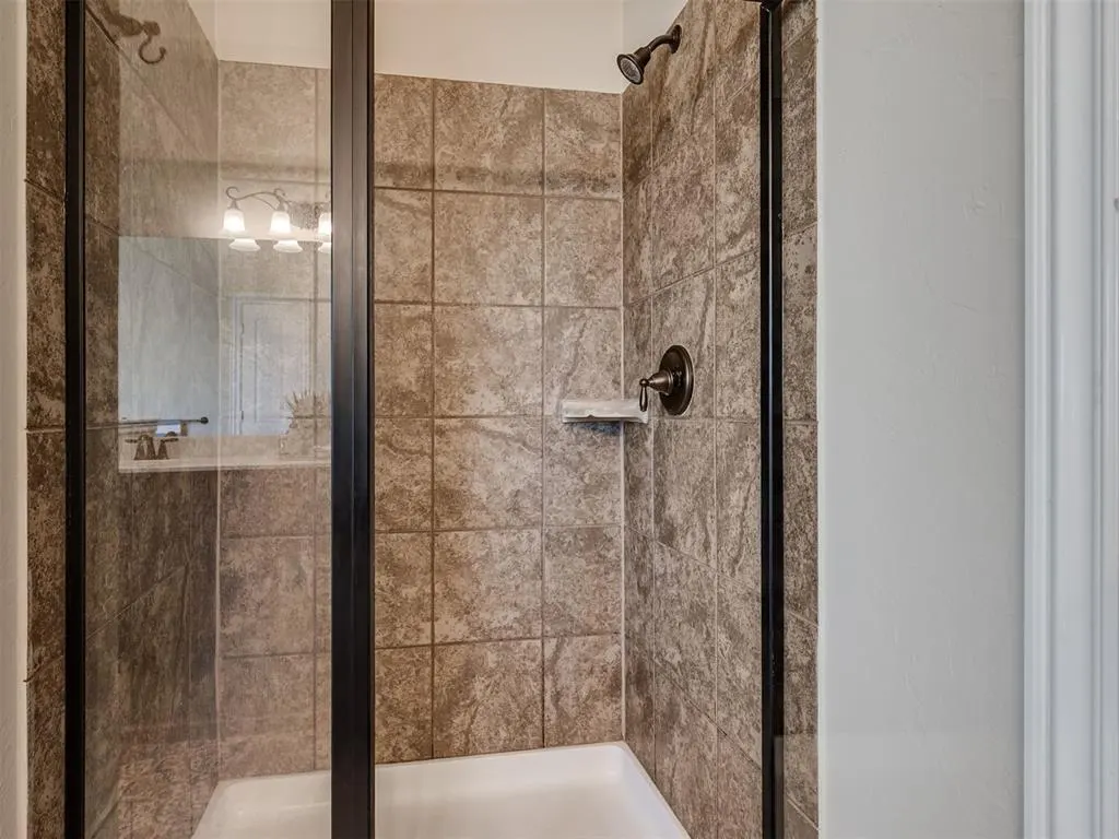 Photo 23 — 927 Fox Drive, Choctaw, OK 73020