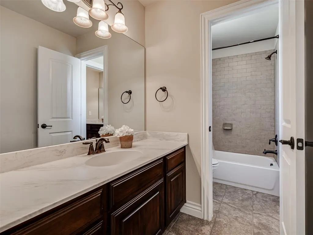 Photo 33 — 927 Fox Drive, Choctaw, OK 73020
