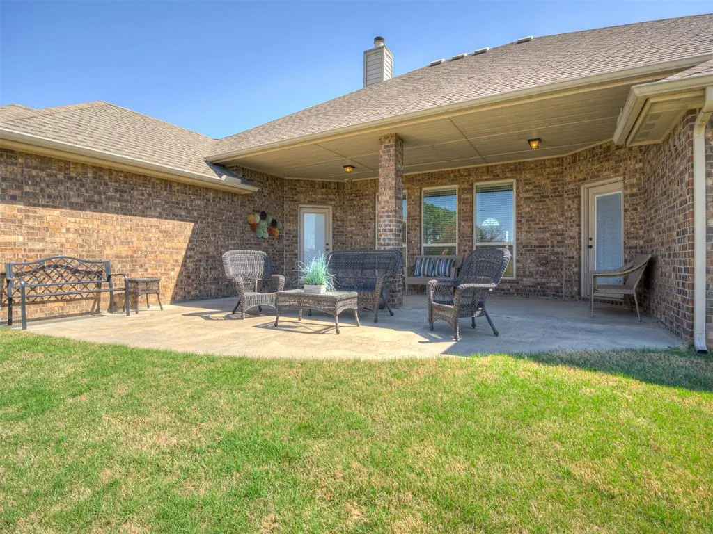 Photo 40 — 927 Fox Drive, Choctaw, OK 73020