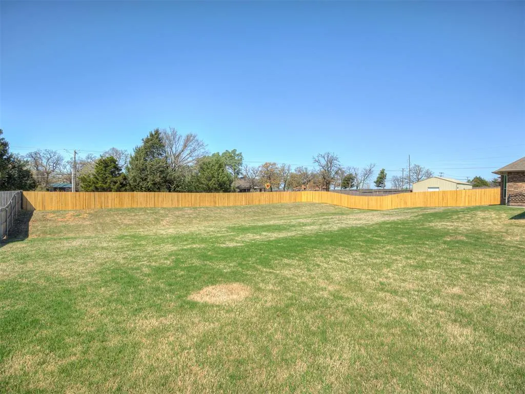 Photo 43 — 927 Fox Drive, Choctaw, OK 73020