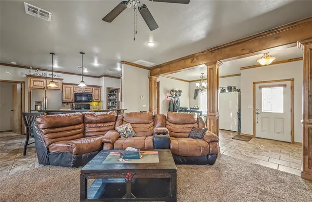 Photo 6 — 12370 Spruce Road, Lindsay, OK 73052