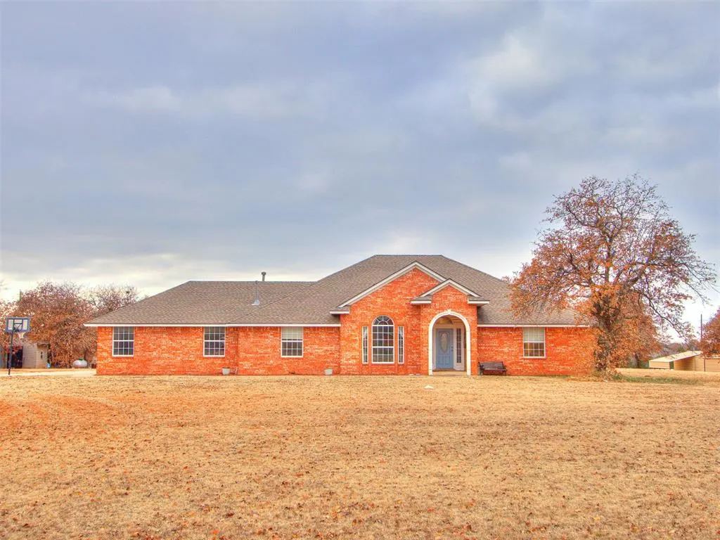 Front exterior — 5879 Mockingbird Lane, Blanchard, OK 73010