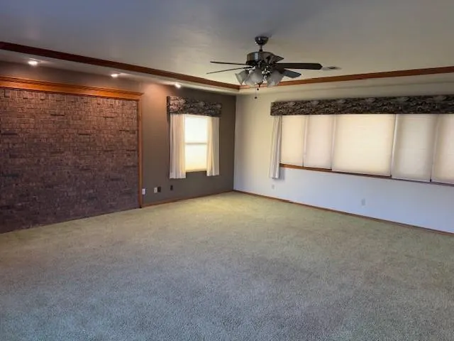 Photo 9 — 410 W Creek Street, Lindsay, OK 73052