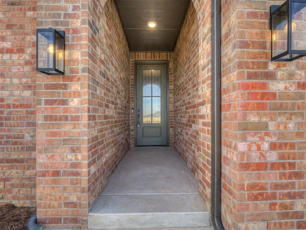 Photo 9 — 6908 NW 150th Terrace, Oklahoma City, OK 73142