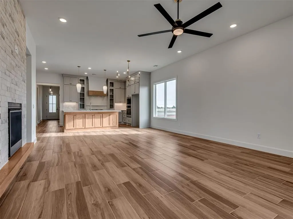 Photo 14 — 6908 NW 150th Terrace, Oklahoma City, OK 73142