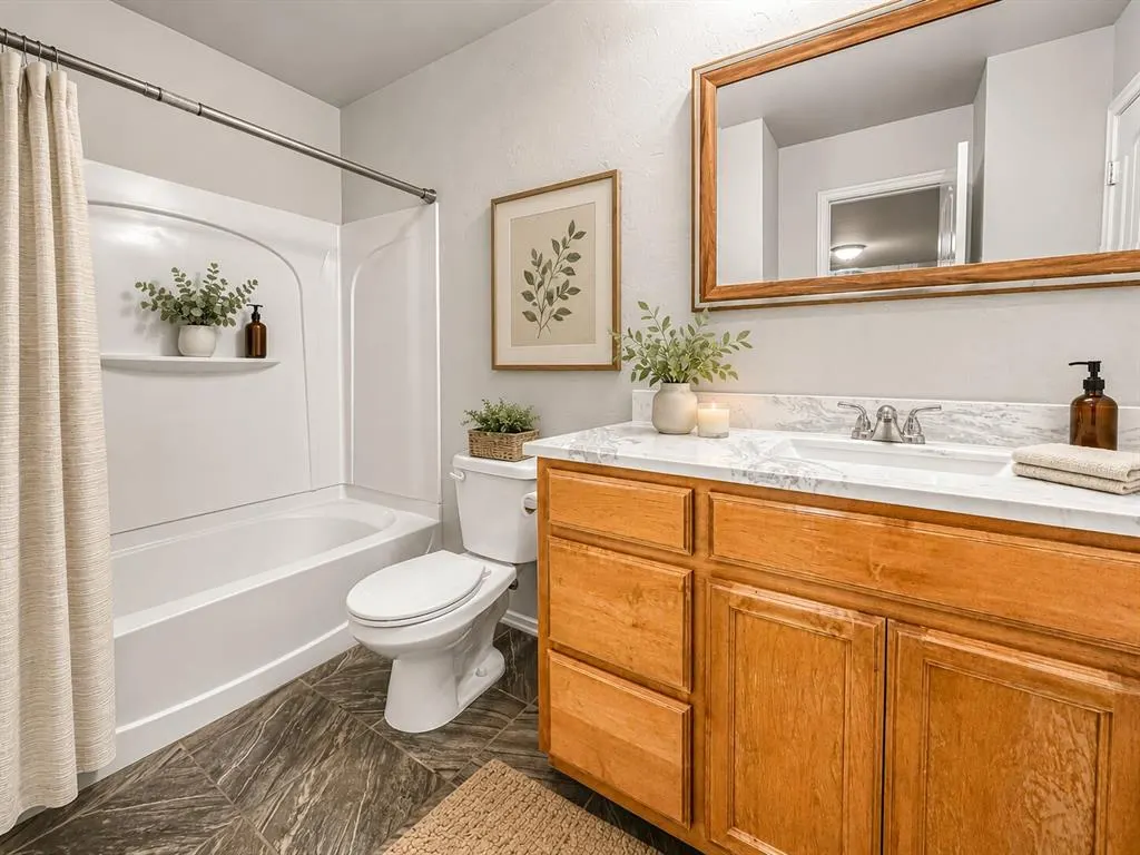 Photo 6 — 1005 Lerkim Lane, Norman, OK 73069
