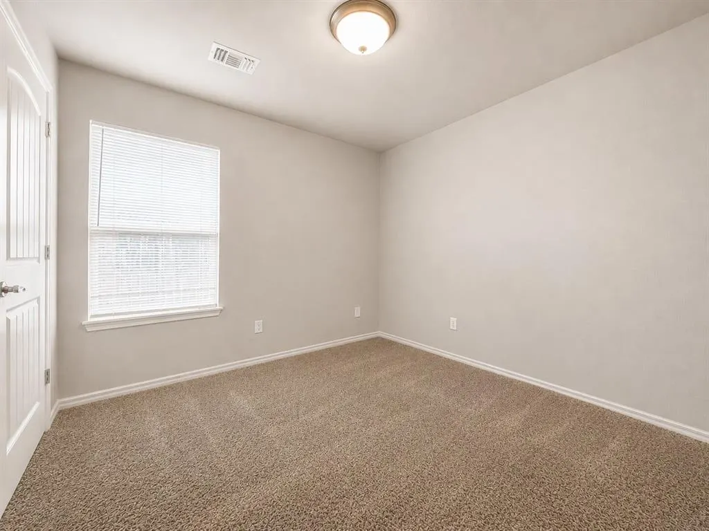 Photo 14 — 1005 Lerkim Lane, Norman, OK 73069
