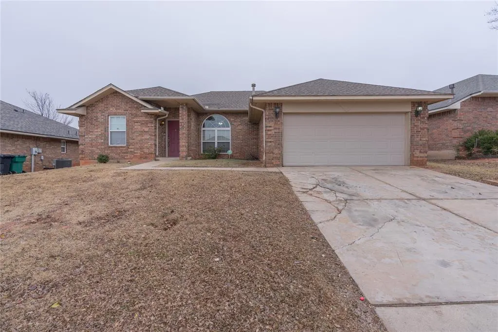 Front exterior — 8016 Breezewood Drive, Oklahoma City, OK 73135