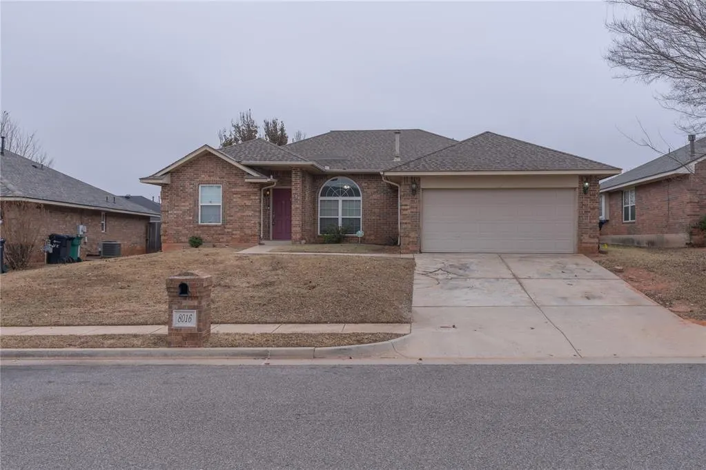 Photo 3 — 8016 Breezewood Drive, Oklahoma City, OK 73135