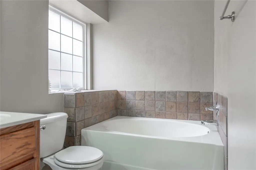 Photo 20 — 8016 Breezewood Drive, Oklahoma City, OK 73135