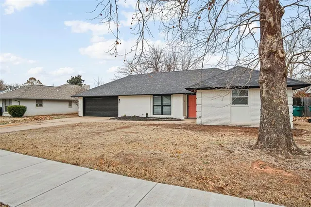 Photo 7 — 2509 NW 111th Street, Oklahoma City, OK 73120