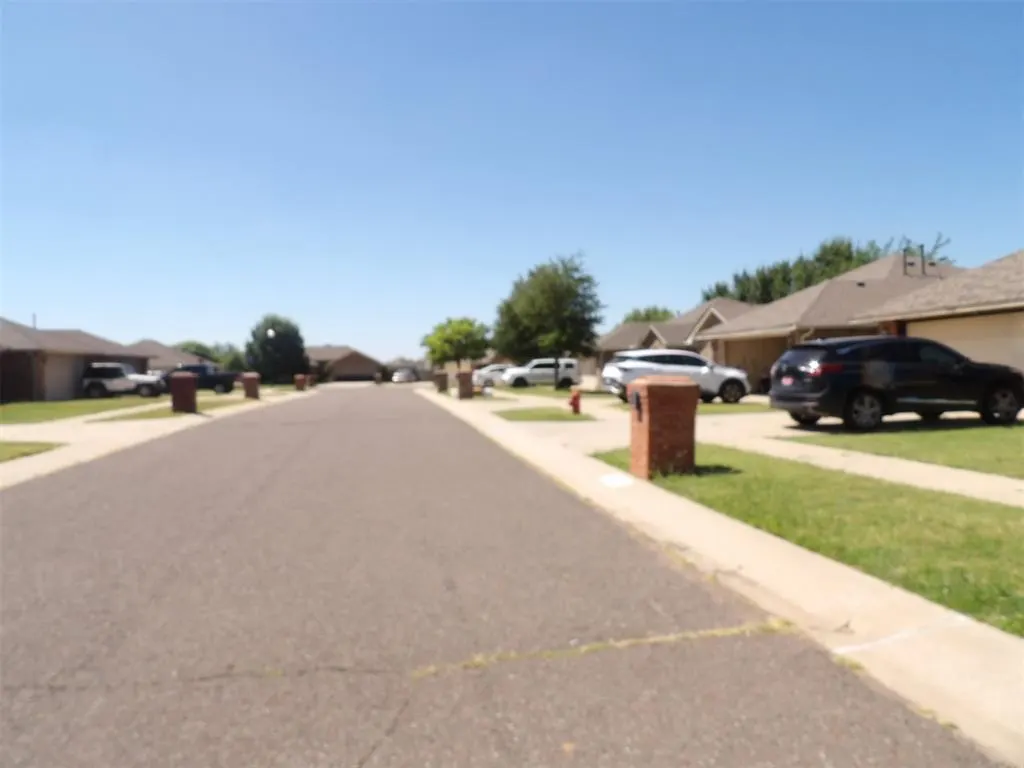Photo 12 — 4405 Apple Blossom Circle, Moore, OK 73160