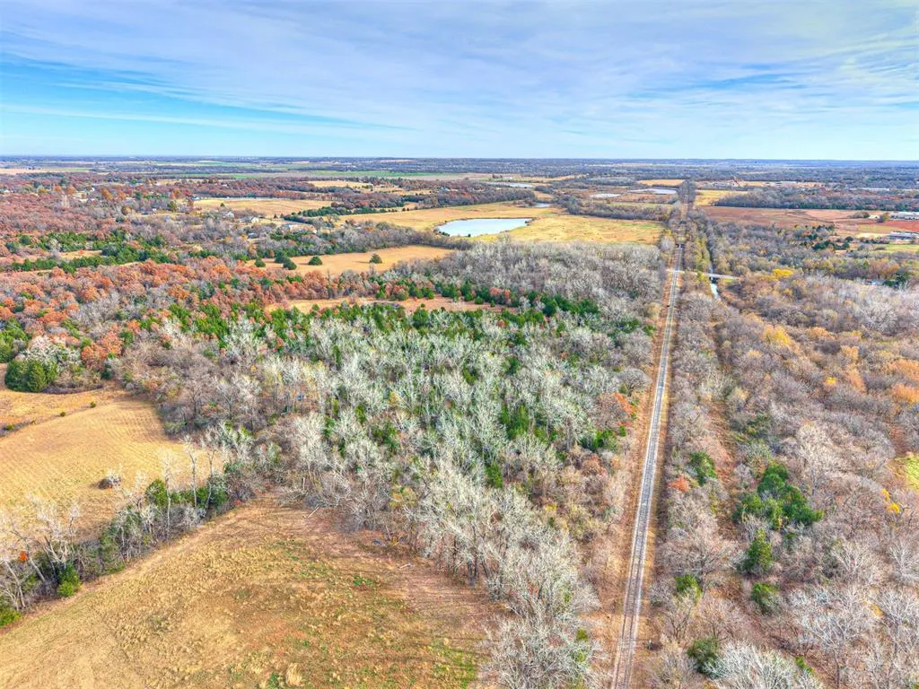 Photo 12 — UNPLTD PT SW4 SEC 24 12N 1W SE4 OF SW4 LESS RR & L, Choctaw, OK 73020